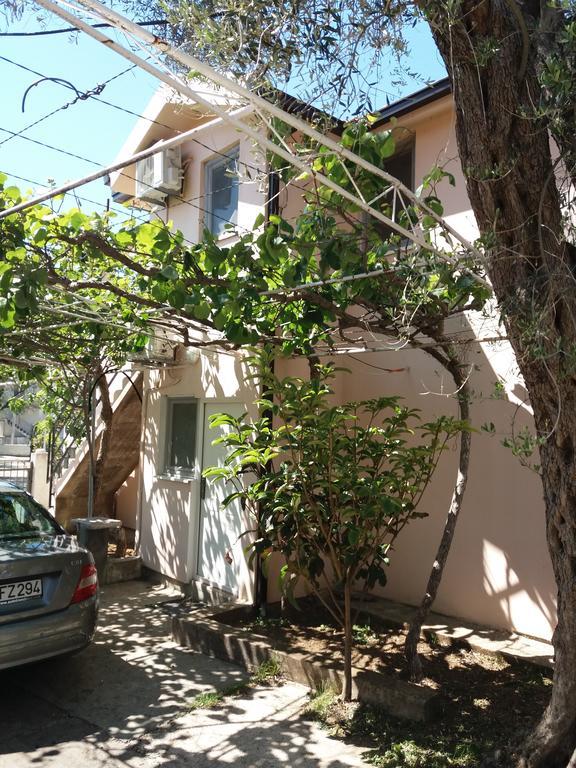 Apartmani Na Moru Бар Екстериор снимка