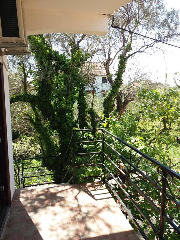 Apartmani Na Moru Бар Екстериор снимка